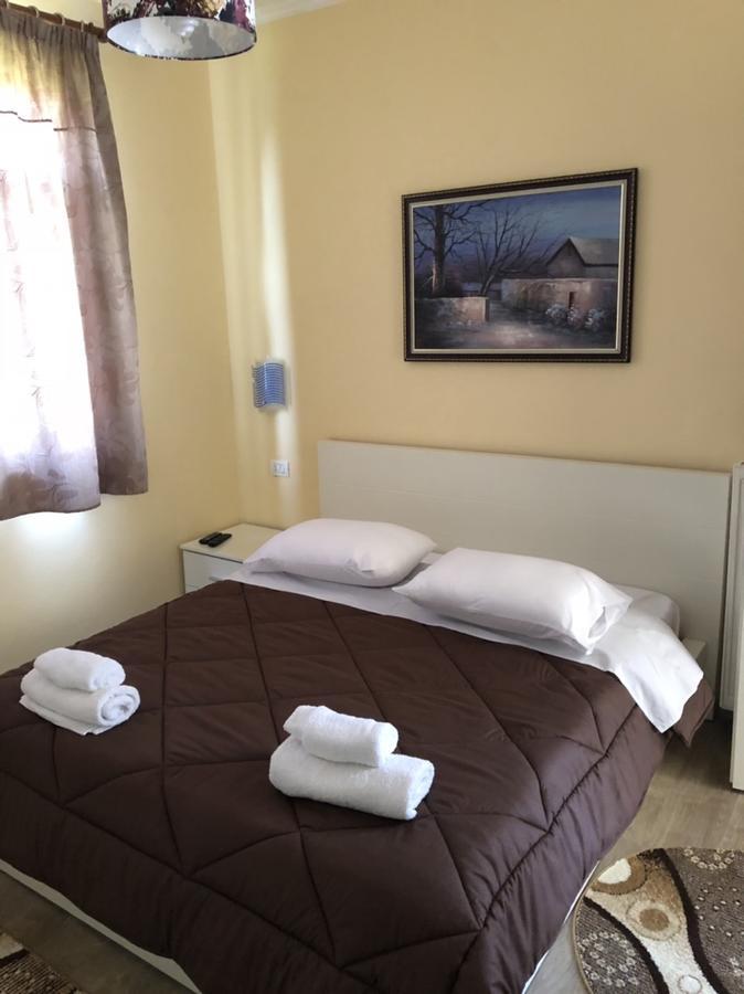 Hotel Edea Корча Экстерьер фото