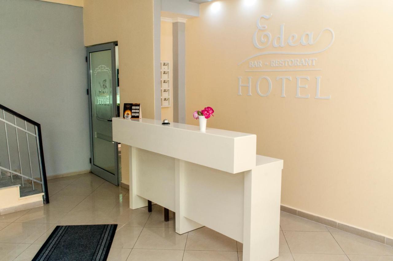 Hotel Edea Корча Экстерьер фото